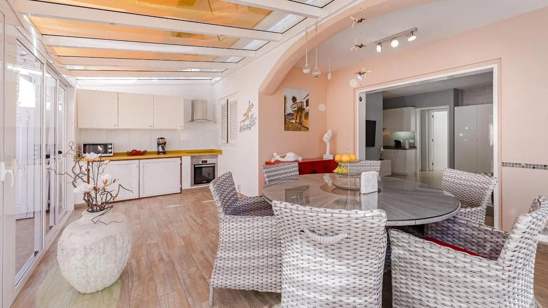 Beach Haven Apartment - La Casita De Renate Playa de las Americas  0*, Playa de las Americas (Tenerife) Espanha