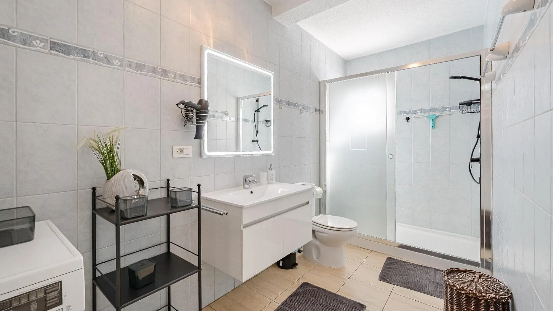 Beach Haven Apartment - La Casita De Renate Playa de las Americas  Espanha