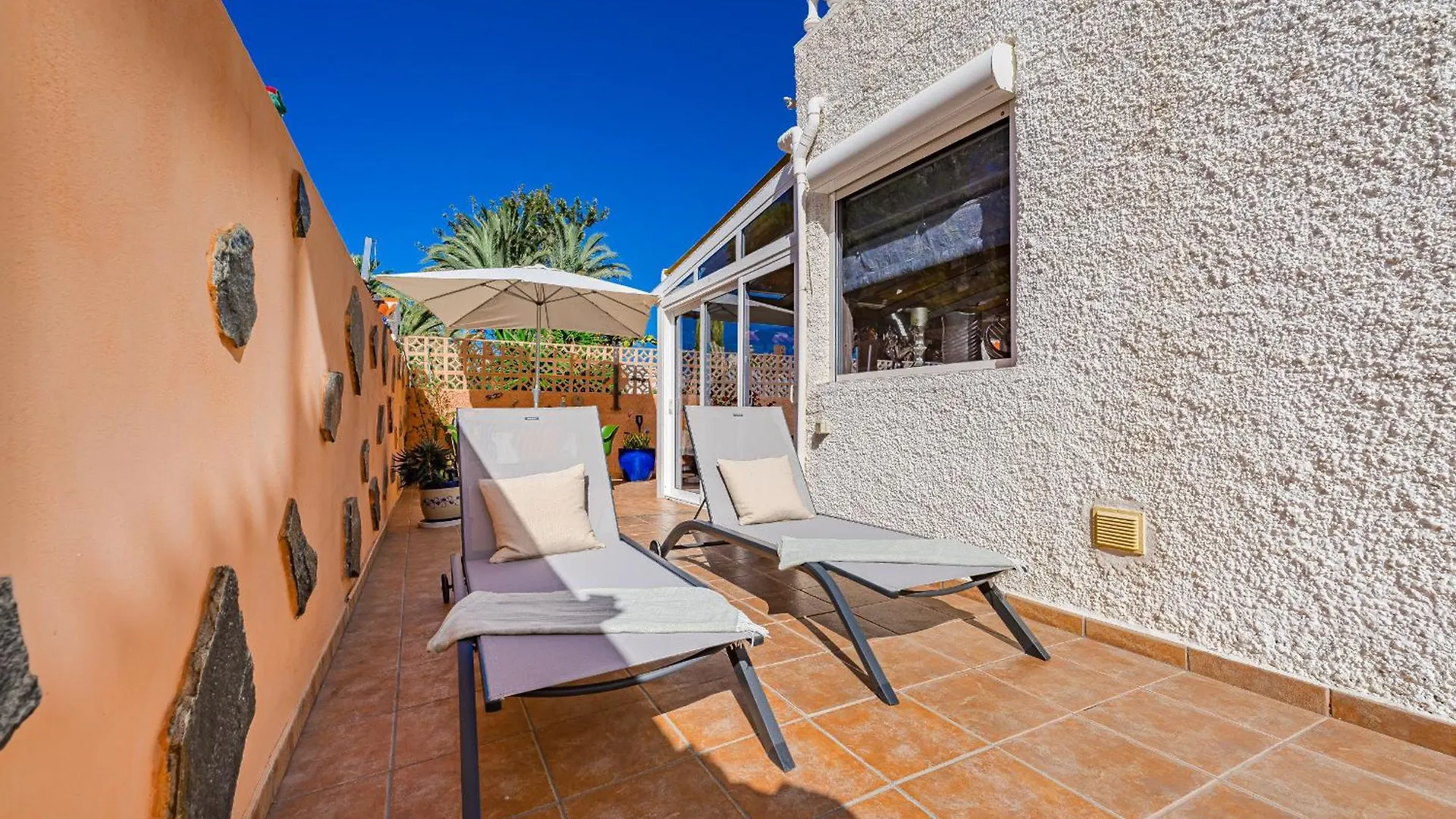 Beach Haven Apartment - La Casita De Renate Playa de las Americas  Playa de las Americas (Tenerife)